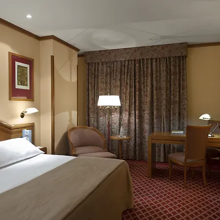 Eurostars Claras 4* סלאמנקה
