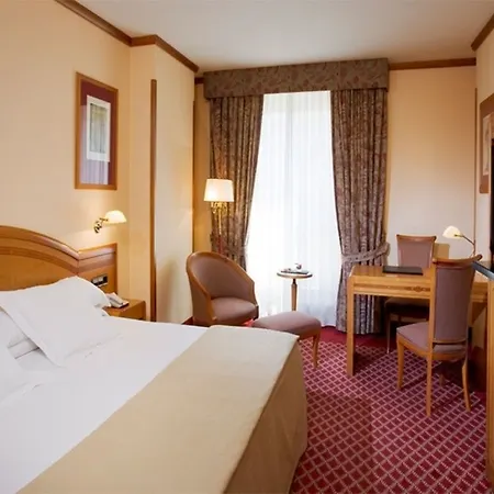 Eurostars Claras Szálloda