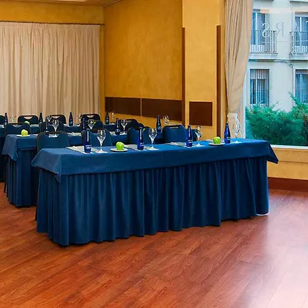 Eurostars Claras Otel 4*