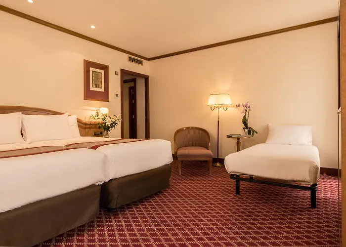 Отель Eurostars Claras 4*