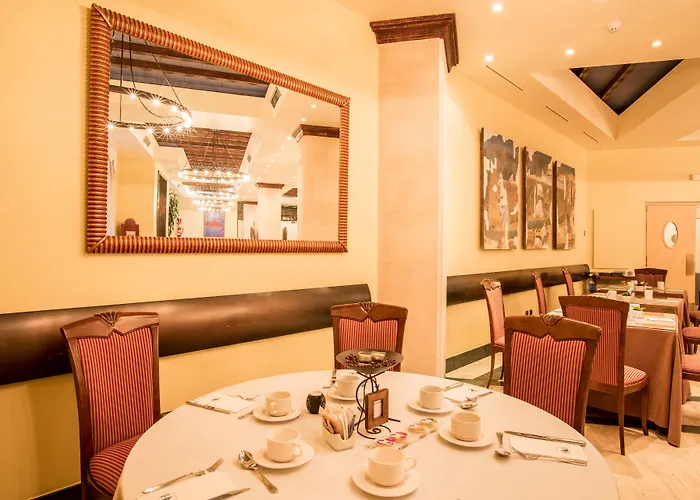 Eurostars Claras Отель