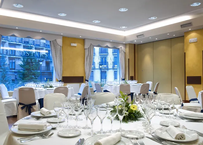 Eurostars Claras Hotel