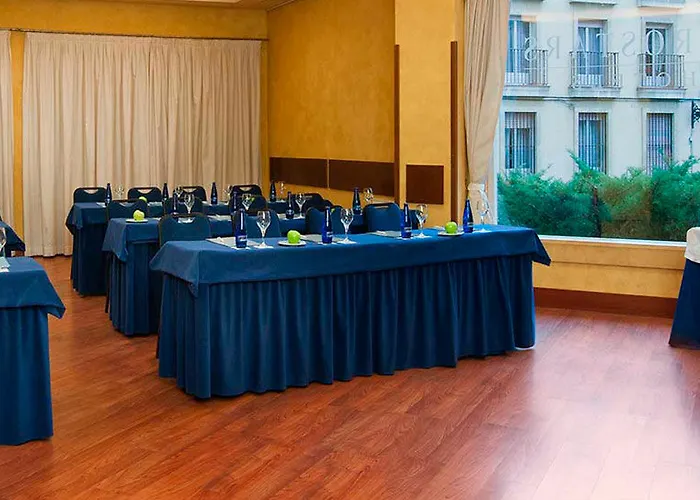 Eurostars Claras Hotel 4*